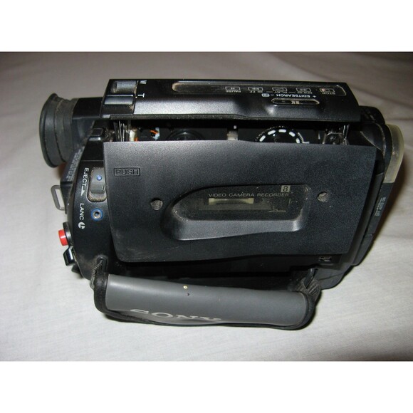 Sony Handycam CCD-TR67 8mm Camcorder w Battery Power Adapter Bag & Instructions - Picture 4 of 13